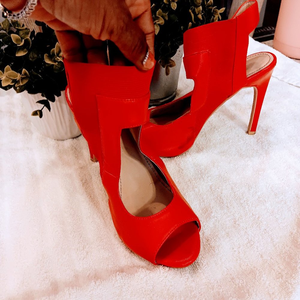 Leather Red Stilettos for Women, Uses.